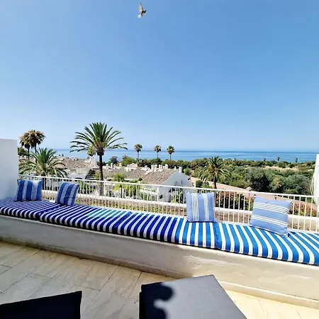Mirador Del Birdie Club * マルベーリャ